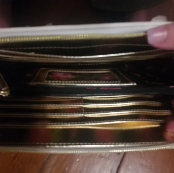Wallet - Picture 2 of 2